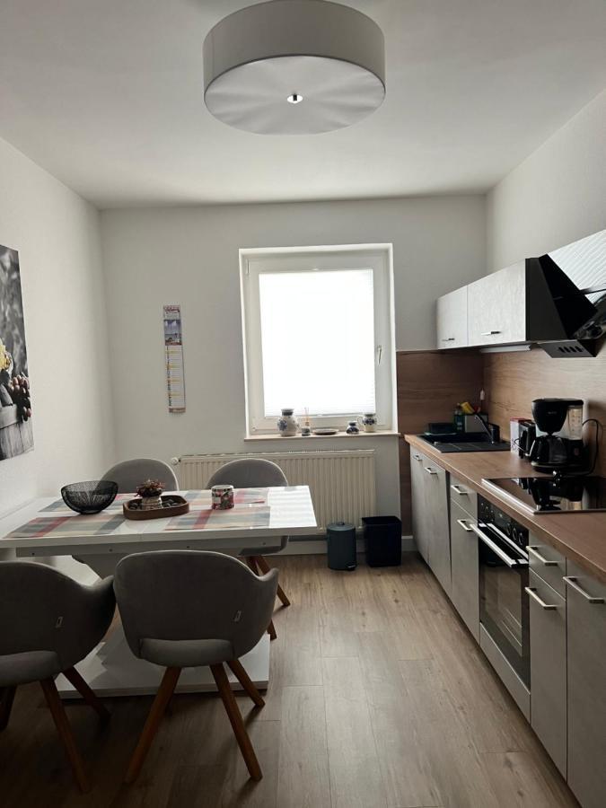 Sehr Schoene Wohnung,Komplett Neu Eingerichtet Limabach - Oberfrohna Kültér fotó