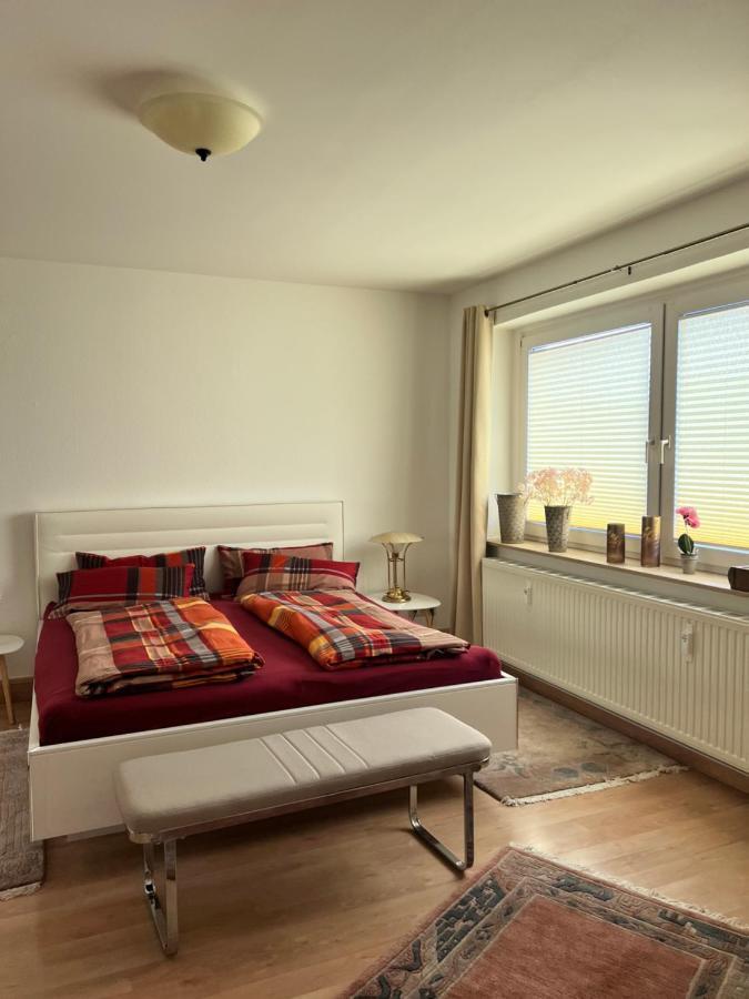 Sehr Schoene Wohnung,Komplett Neu Eingerichtet Limabach - Oberfrohna Kültér fotó