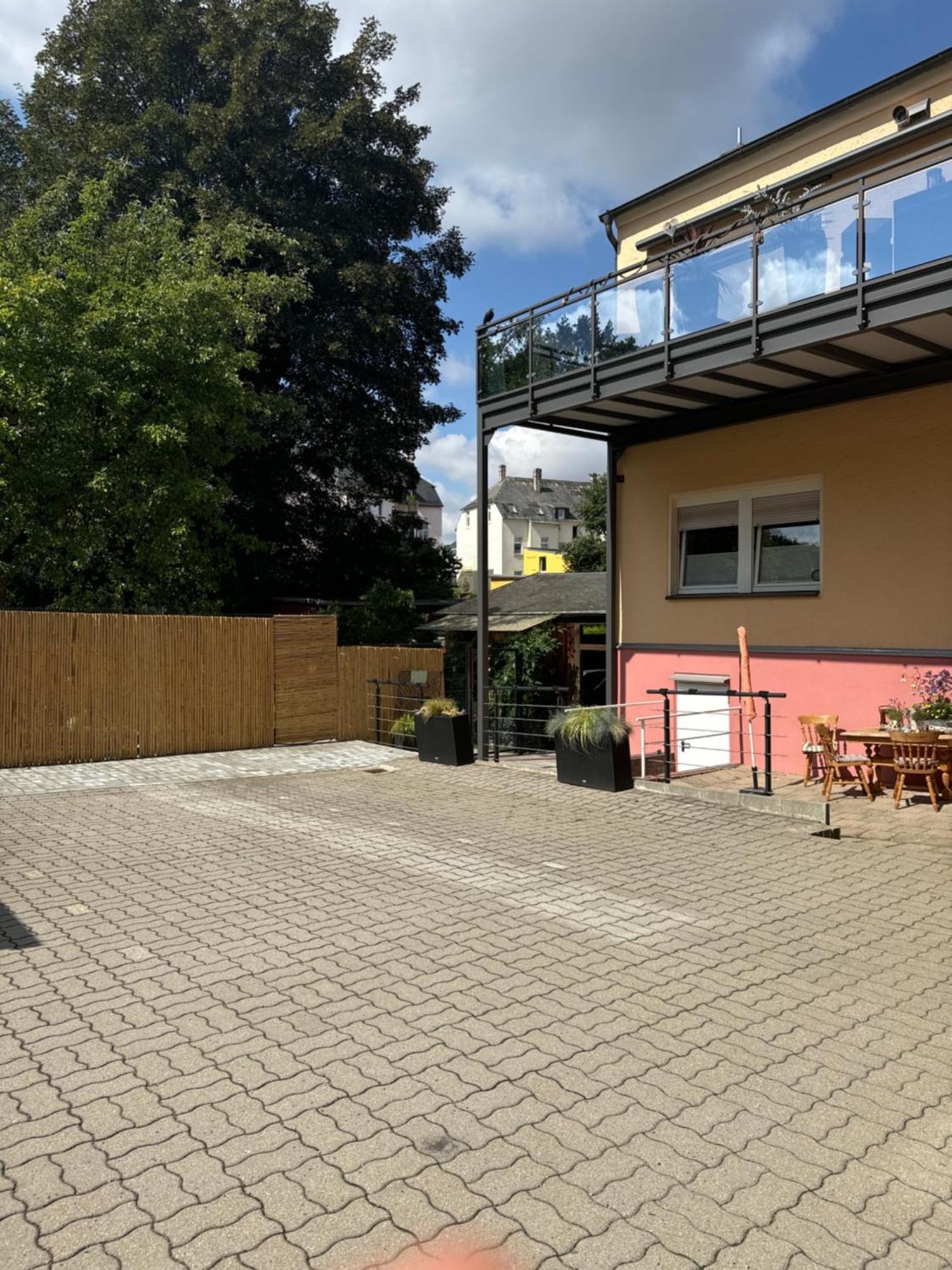Sehr Schoene Wohnung,Komplett Neu Eingerichtet Limabach - Oberfrohna Kültér fotó